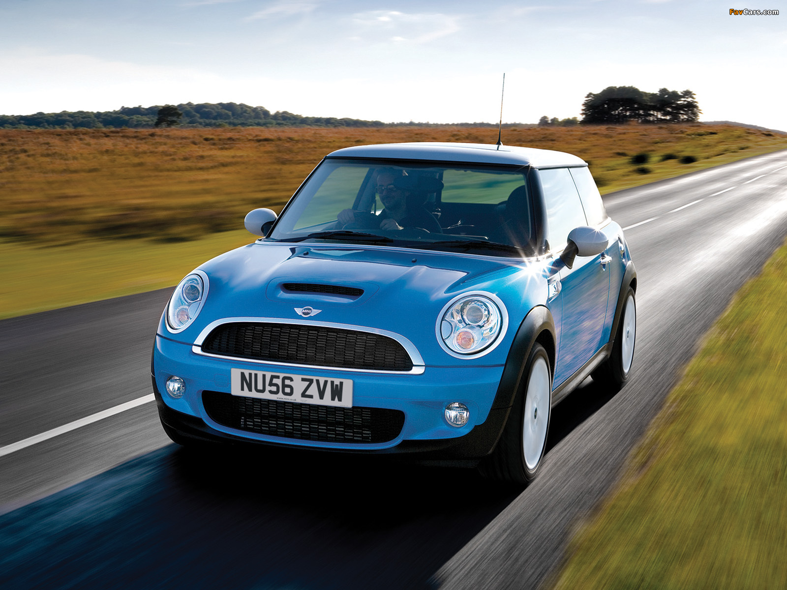 Mini Cooper S UK-spec (R56) 2006–10 photos (1600 x 1200)