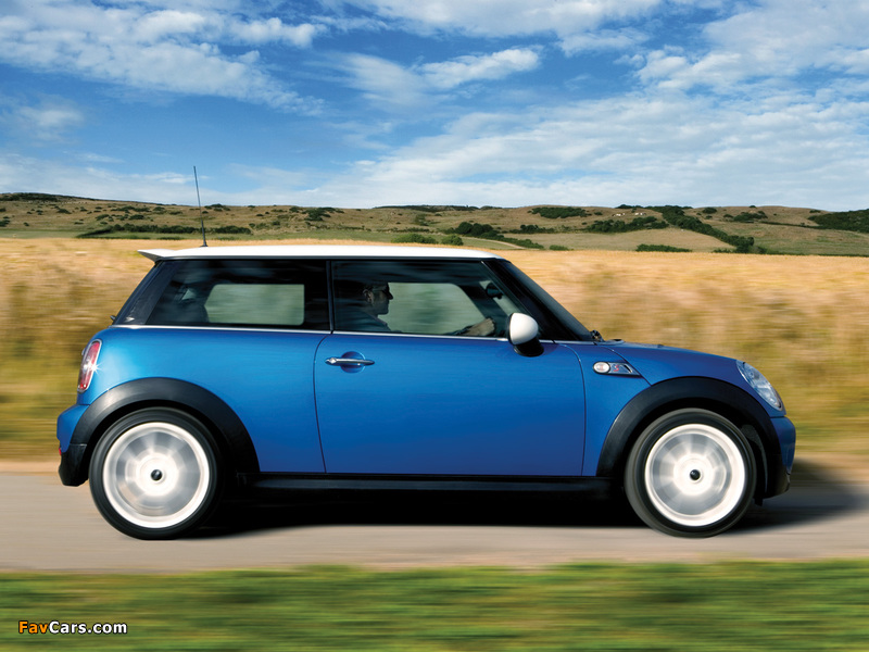 Mini Cooper S UK-spec (R56) 2006–10 pictures (800 x 600)