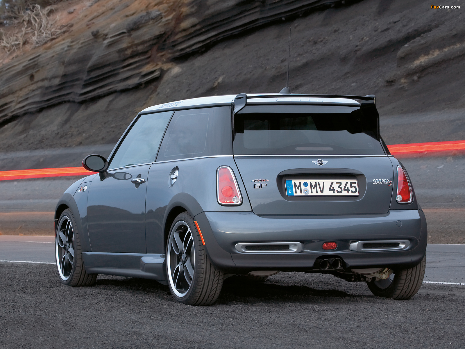 Mini Cooper S John Cooper Works GP (R53) 2006 wallpapers (1600 x 1200)