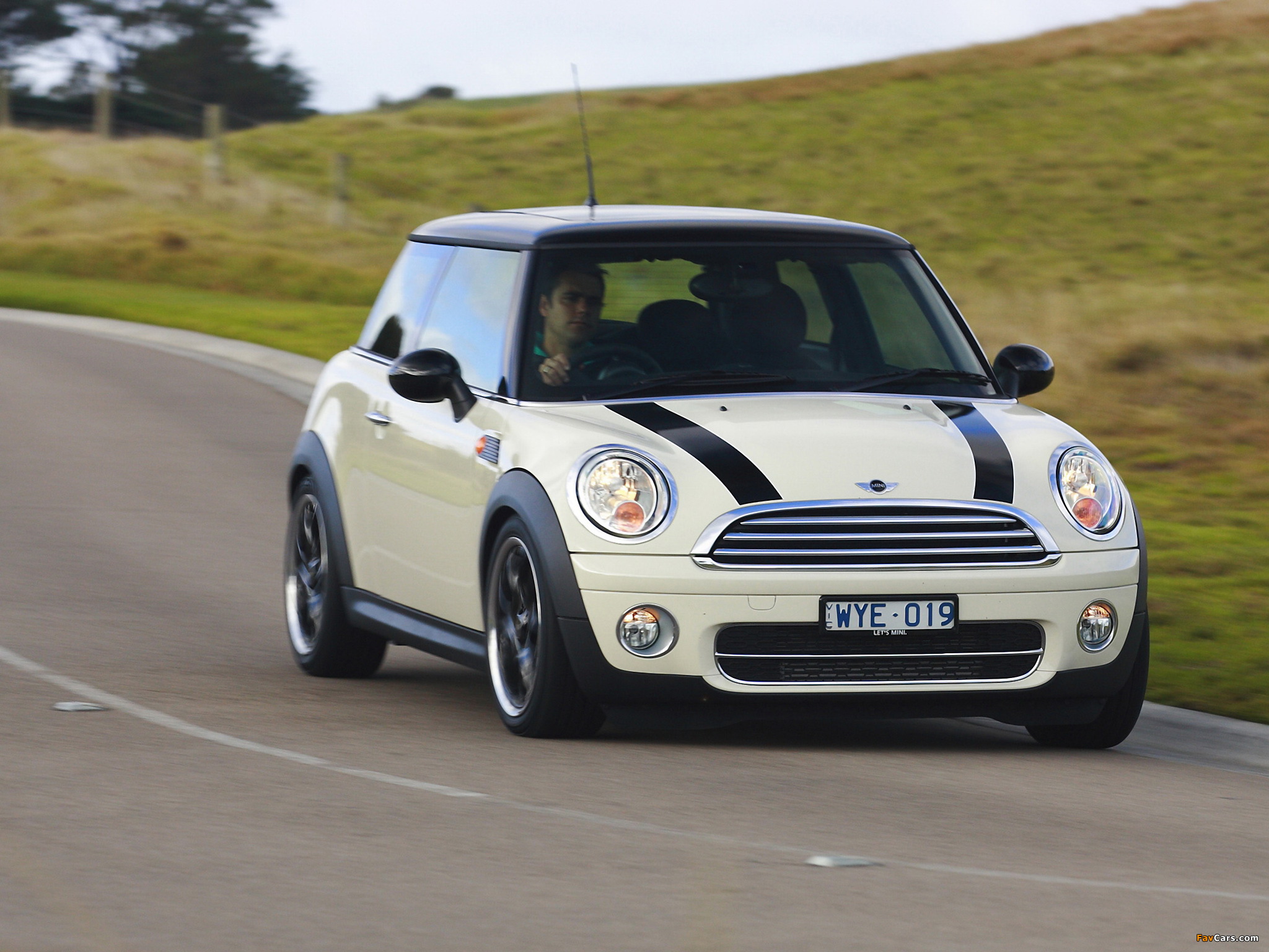 Mini Cooper D (R56) 2007–10 pictures (2048 x 1536)