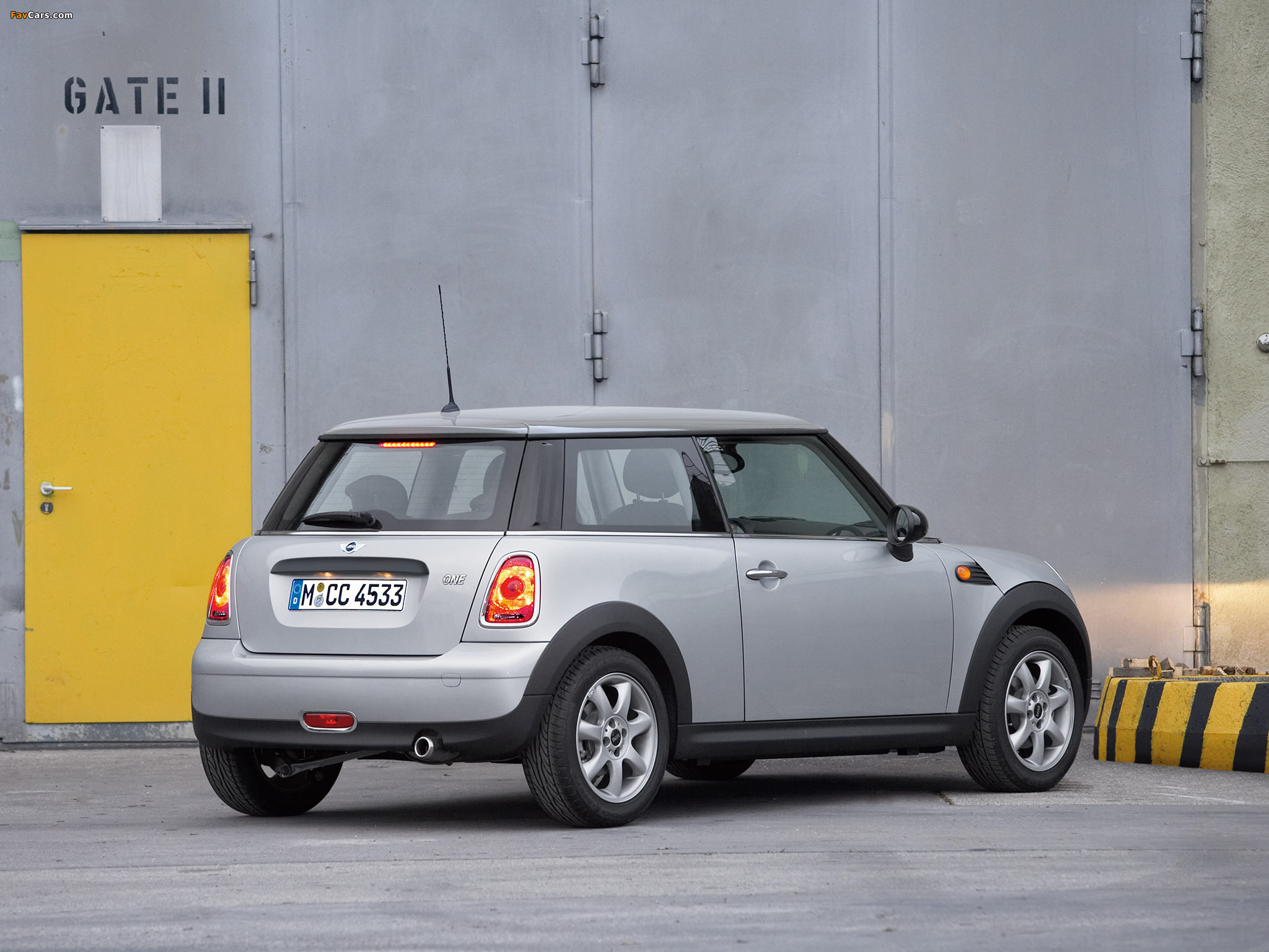 Mini One (R56) 2007–10 wallpapers (2048 x 1536)