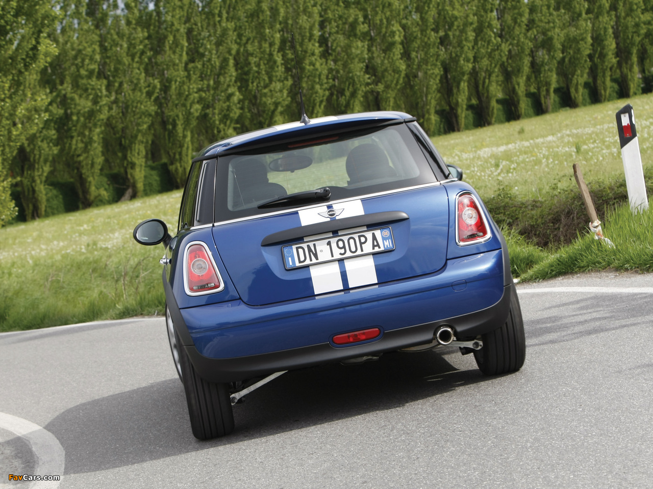 Mini Cooper Trigger (R56) 2008 photos (1280 x 960)