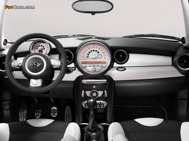 Mini Cooper S 50 Camden (R56) 2009 images (640 x 480)