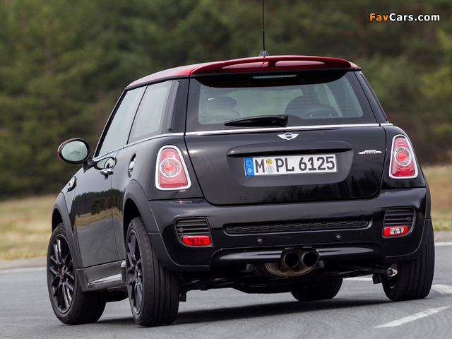 Mini John Cooper Works (R56) 2010–14 images (640 x 480)