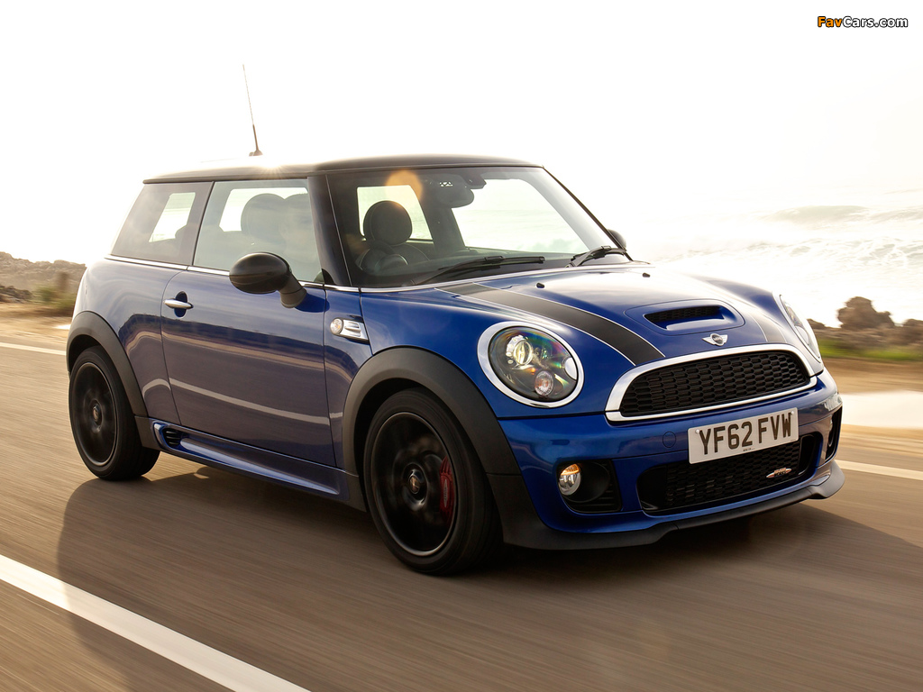 Mini John Cooper Works UK-spec (R56) 2010–14 images (1024 x 768)