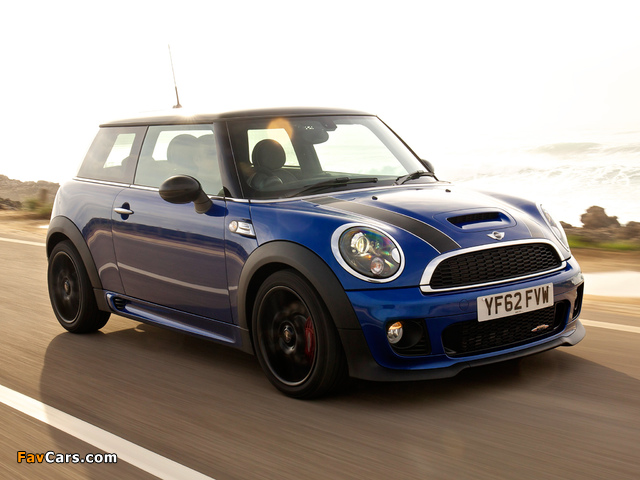 Mini John Cooper Works UK-spec (R56) 2010–14 images (640 x 480)