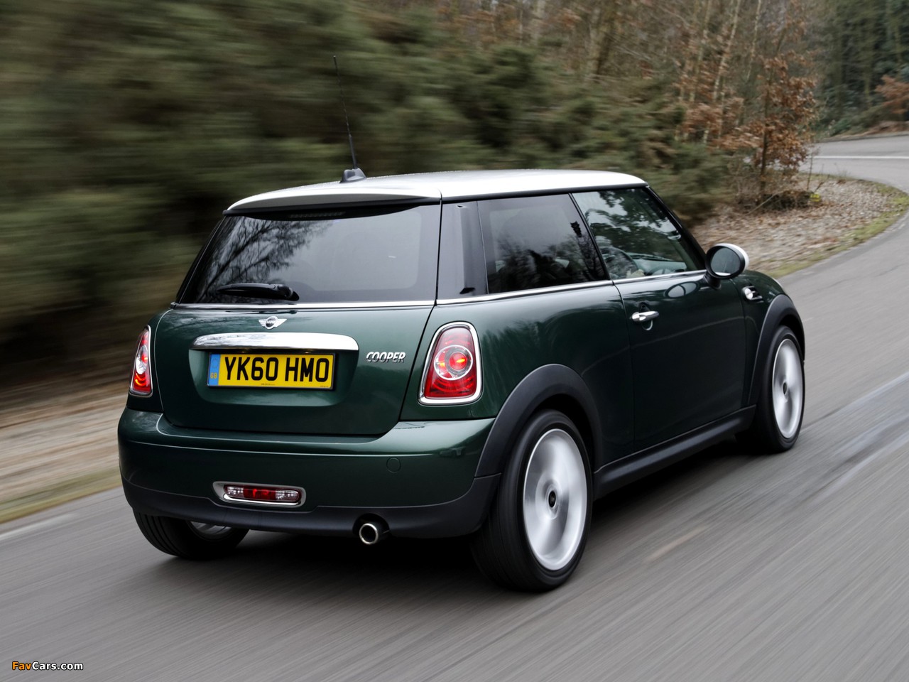 Mini Cooper UK-spec (R56) 2010–14 photos (1280 x 960)