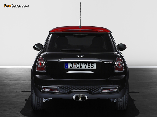 Mini John Cooper Works (R56) 2010–14 photos (640 x 480)