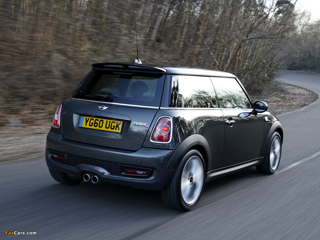 Mini Cooper S UK-spec (R56) 2010–14 pictures (1024 x 768)