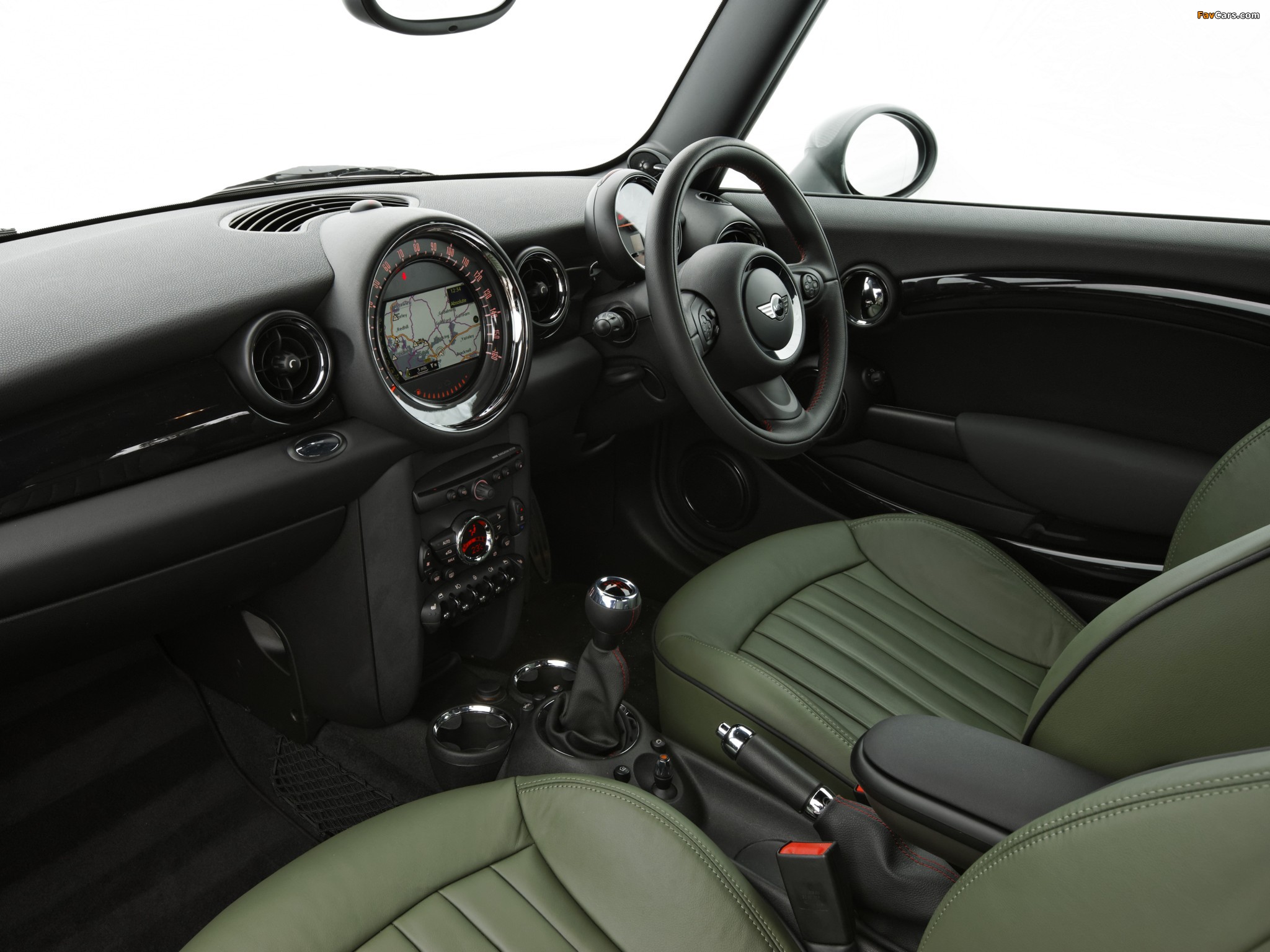 Mini John Cooper Works UK-spec (R56) 2010–14 pictures (2048 x 1536)