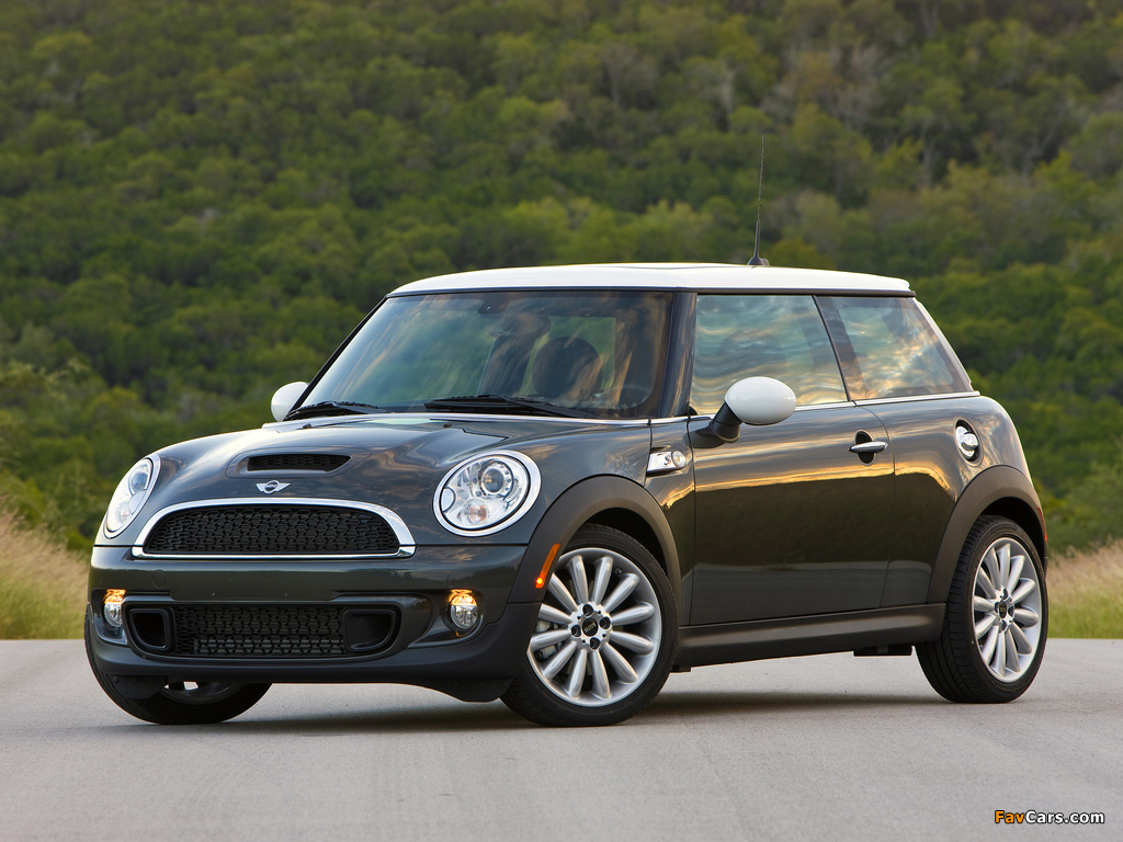 Mini Cooper S US-spec (R56) 2010–14 pictures (1024 x 768)