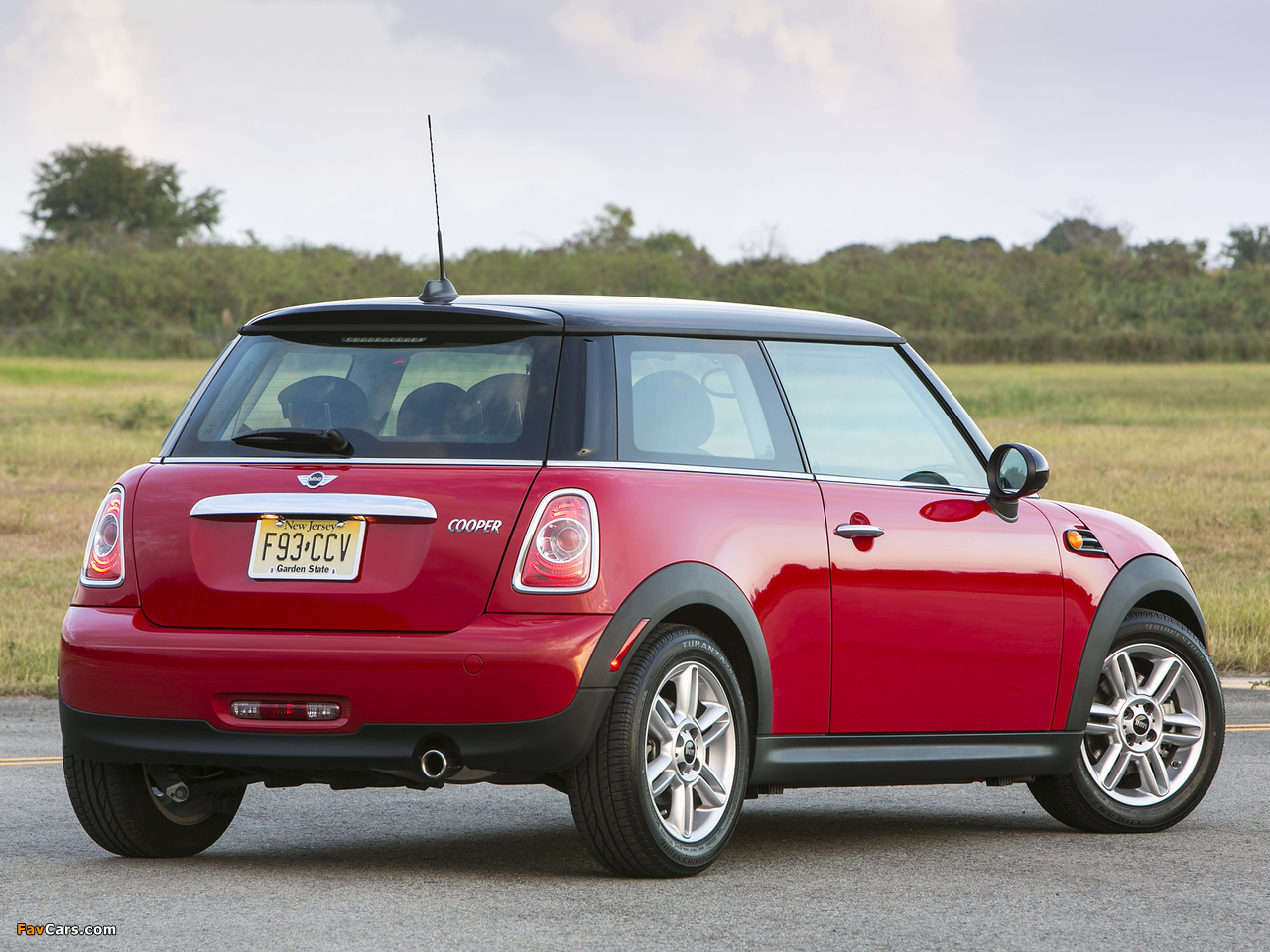 Mini Cooper US-spec (R56) 2010–14 pictures (1280 x 960)