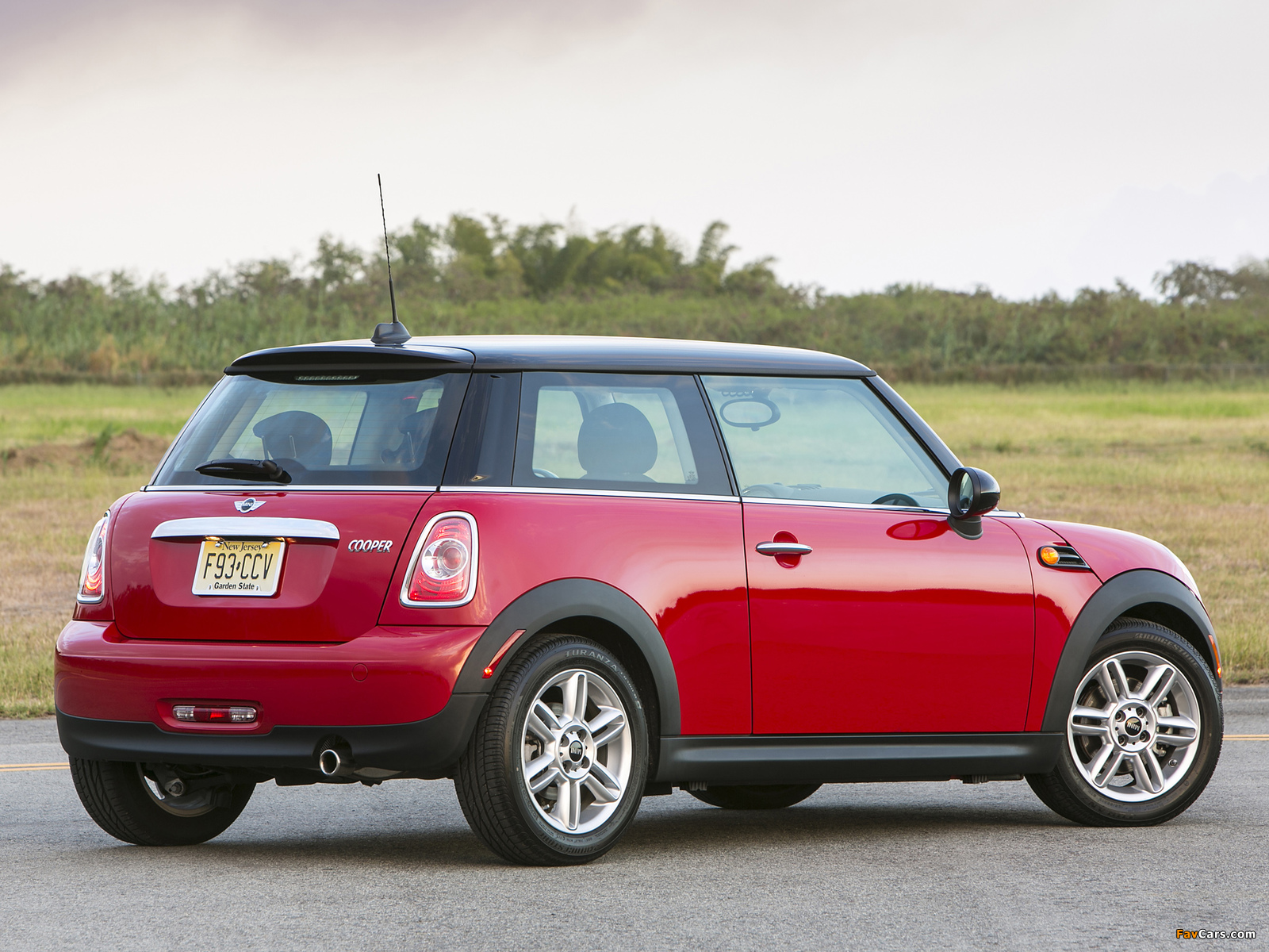 Mini Cooper US-spec (R56) 2010–14 pictures (1600 x 1200)