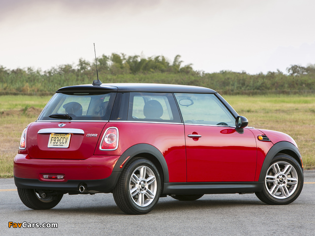 Mini Cooper US-spec (R56) 2010–14 pictures (640 x 480)