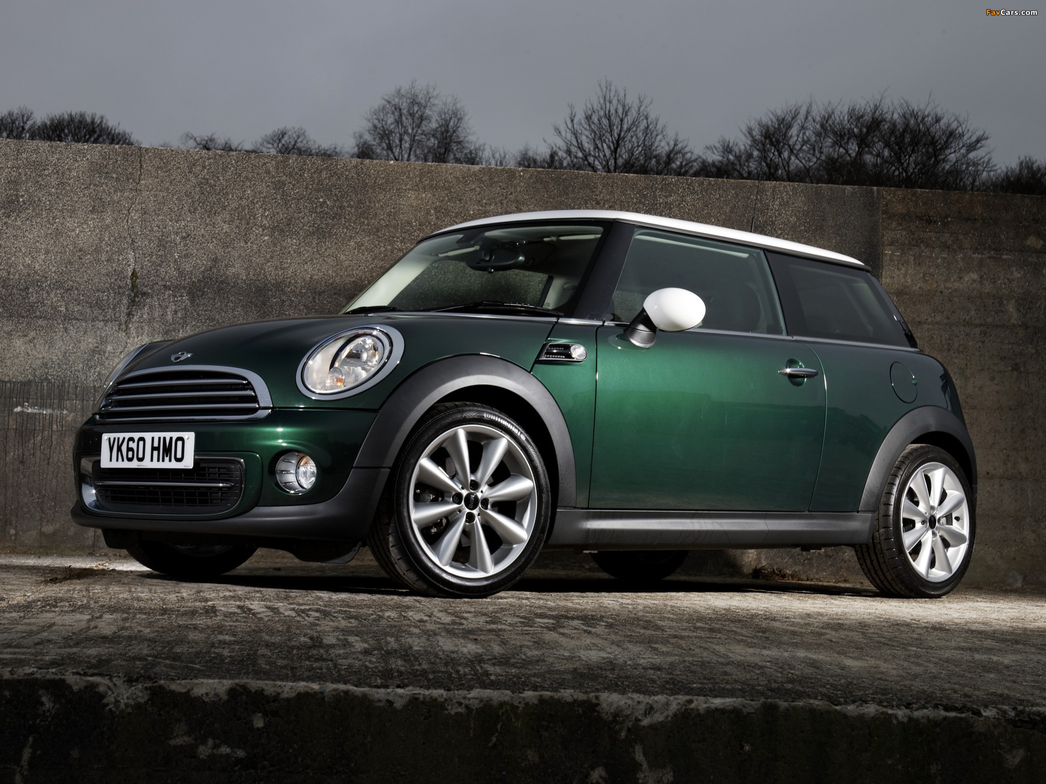 Mini Cooper UK-spec (R56) 2010–14 pictures (2048 x 1536)