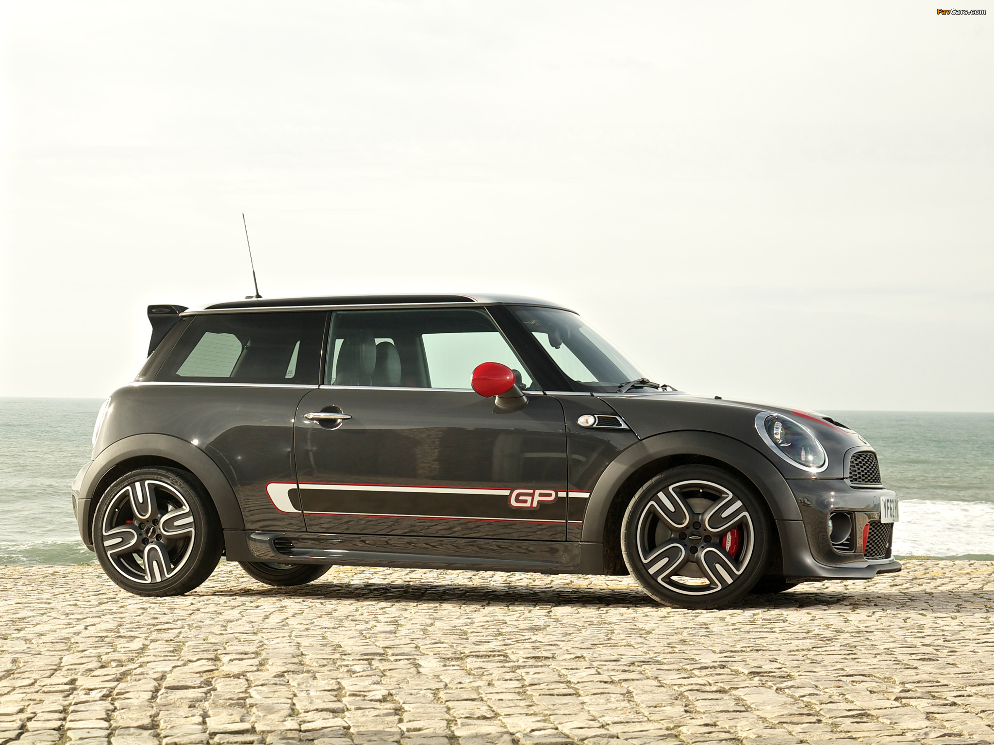 Mini John Cooper Works GP UK-spec (R56) 2012 photos (2048 x 1536)