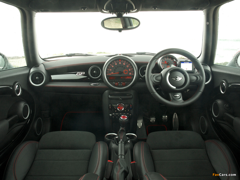 Mini John Cooper Works GP UK-spec (R56) 2012 photos (1024 x 768)