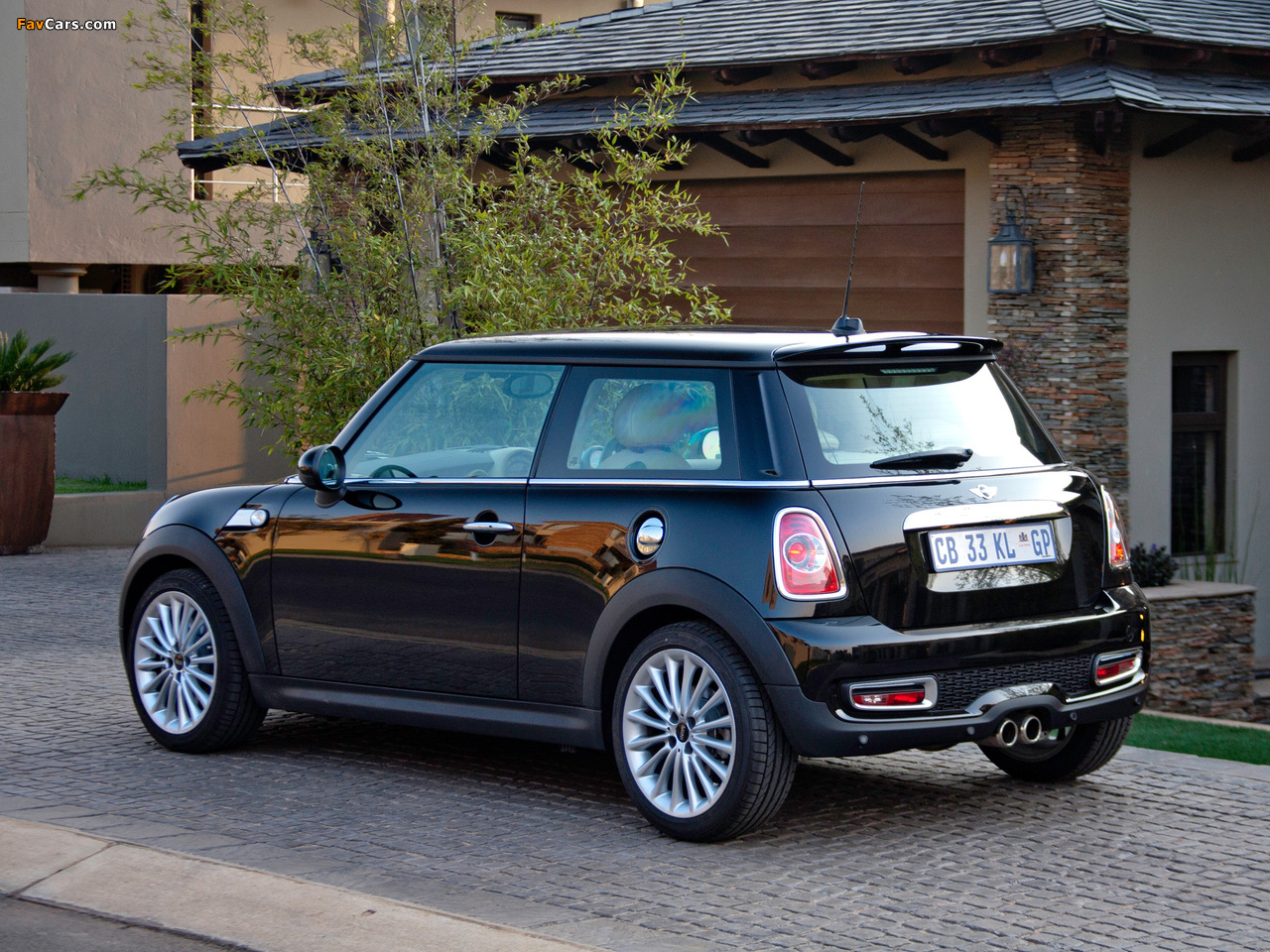 Mini Cooper S Inspired by Goodwood ZA-spec (R56) 2012 pictures (1280 x 960)
