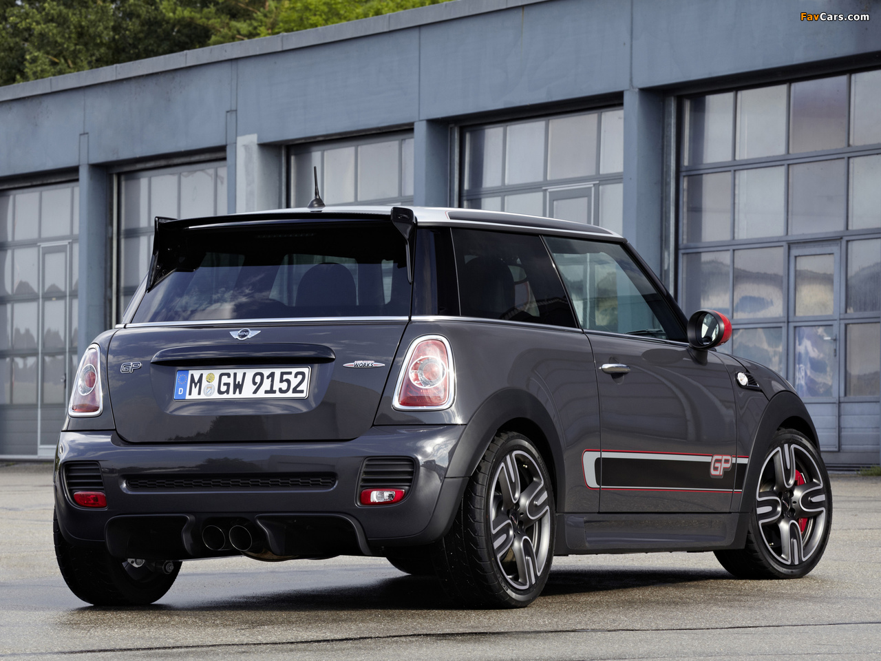 Mini John Cooper Works GP (R56) 2012 wallpapers (1280 x 960)