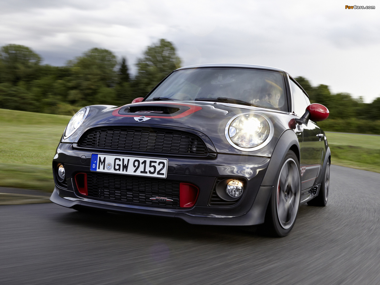 Mini John Cooper Works GP (R56) 2012 wallpapers (1280 x 960)