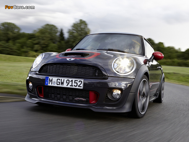 Mini John Cooper Works GP (R56) 2012 wallpapers (640 x 480)