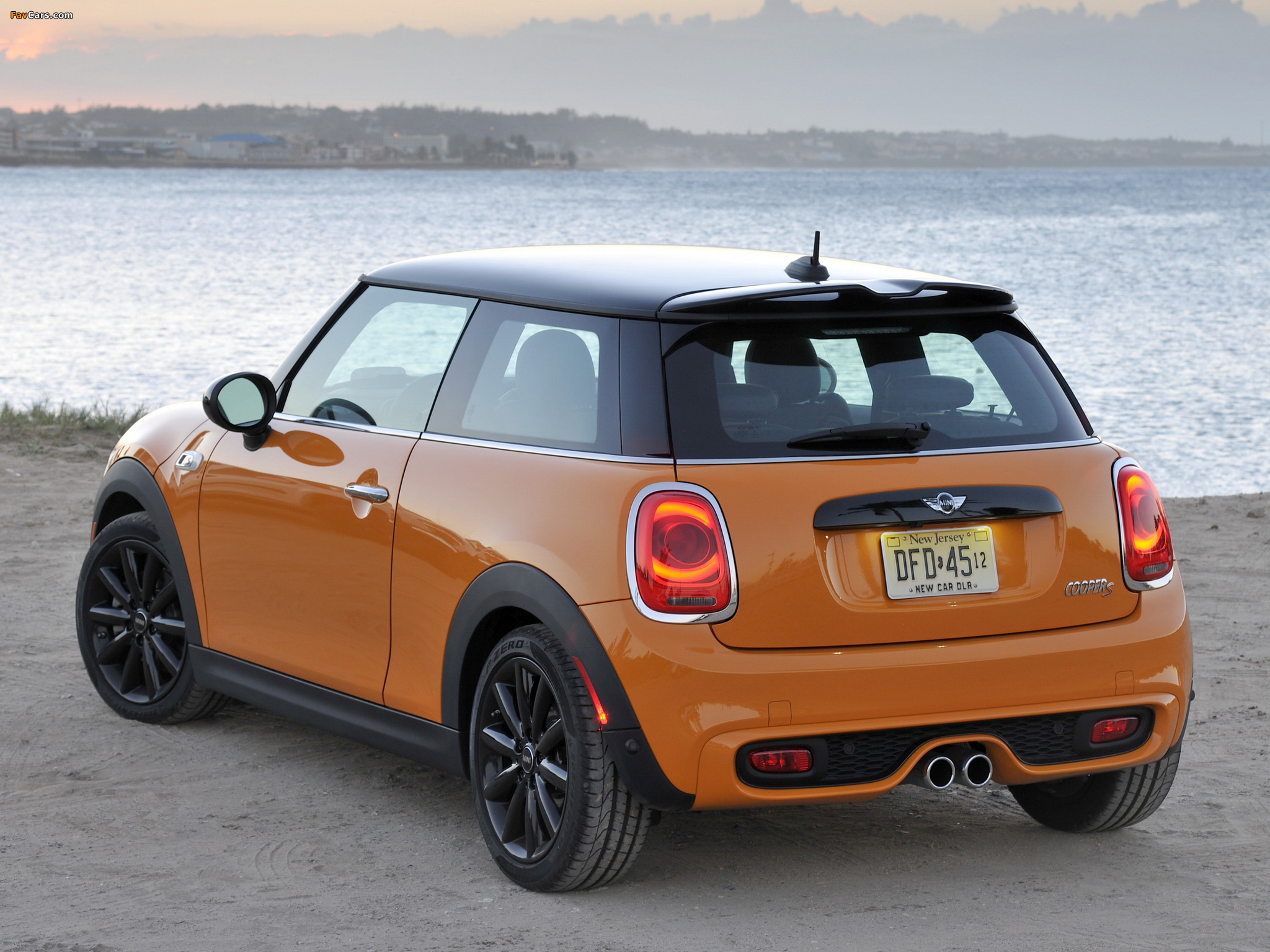 Mini Cooper S US-spec (F56) 2014 images (2048 x 1536)