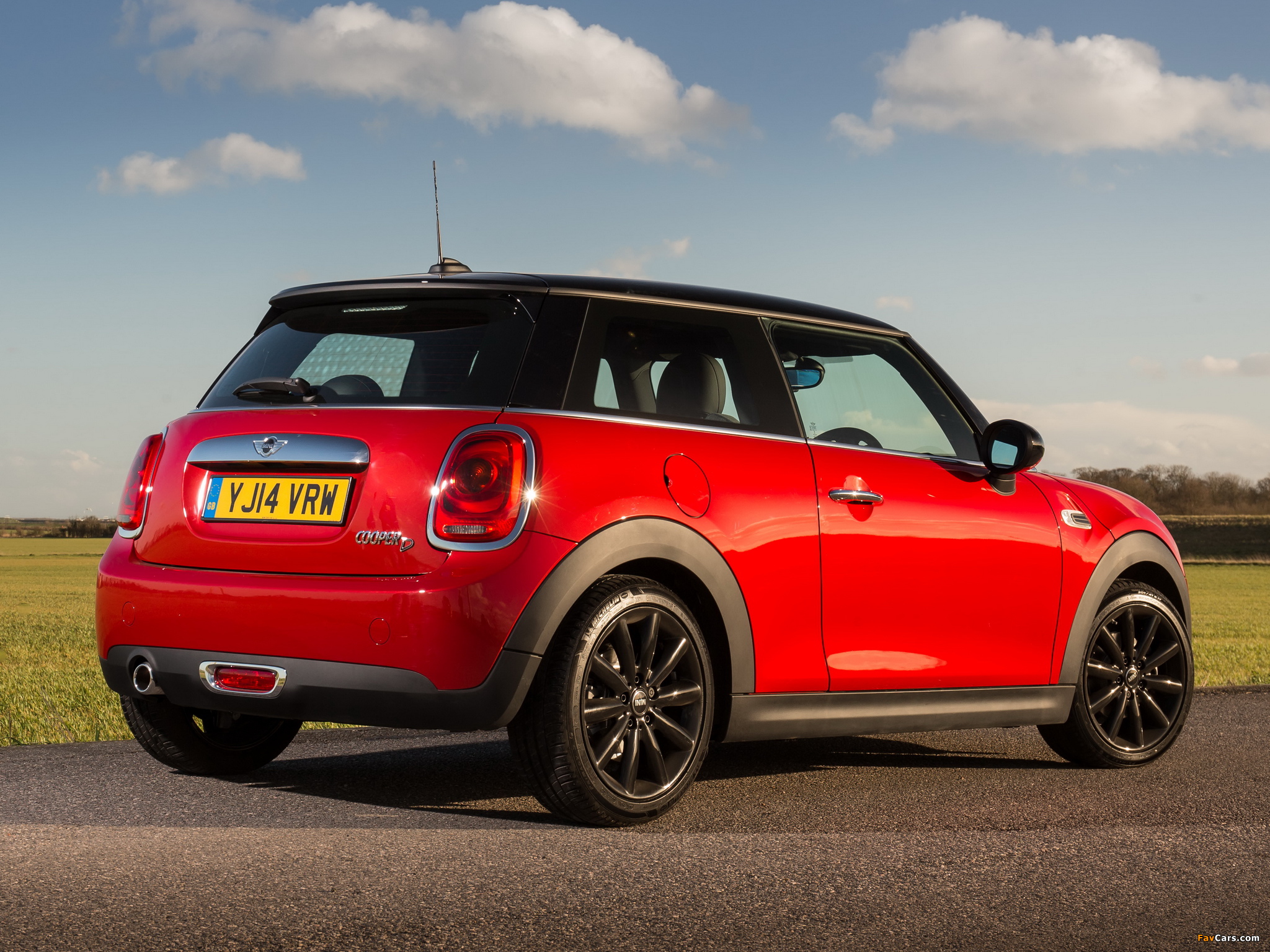 Mini Cooper D UK-spec (F56) 2014 photos (2048 x 1536)