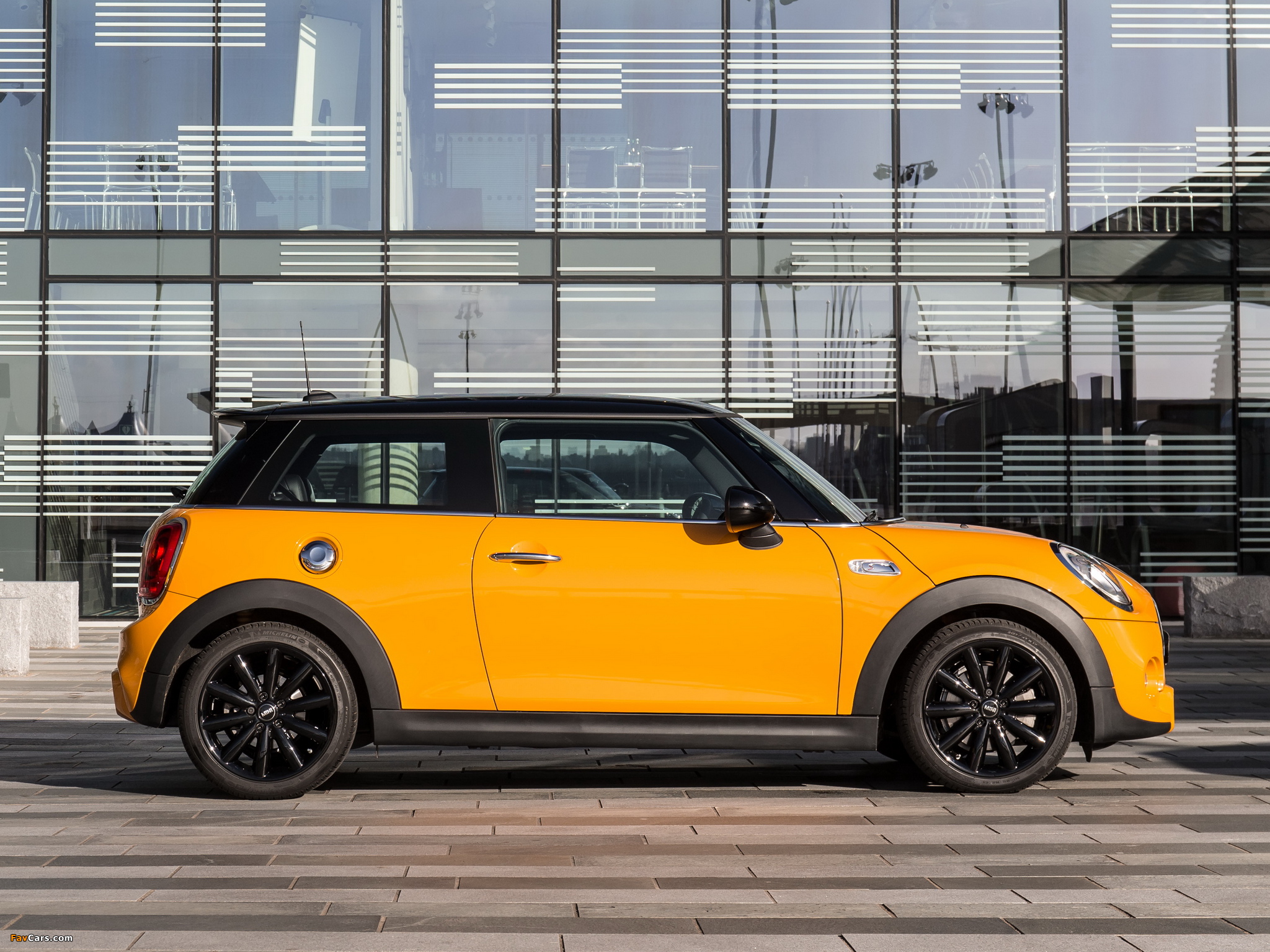 Mini Cooper S UK-spec (F56) 2014 photos (2048 x 1536)