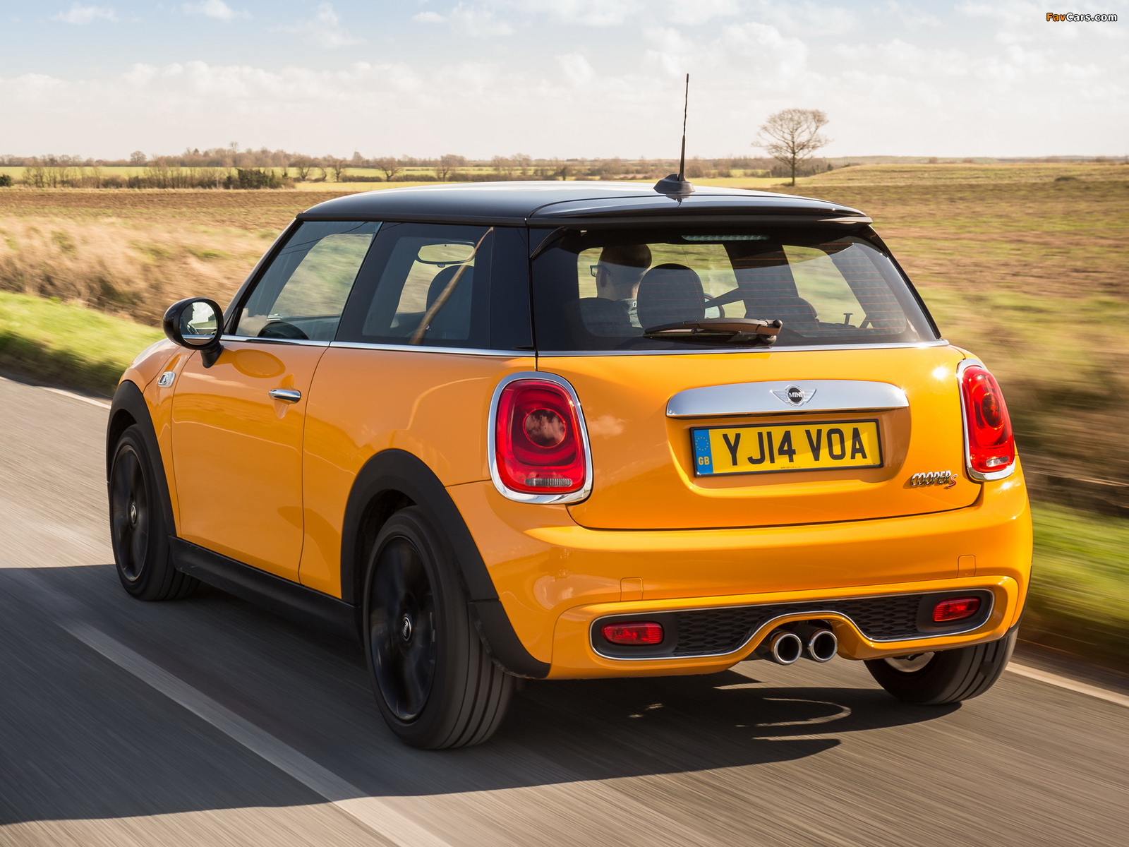 Mini Cooper S UK-spec (F56) 2014 photos (1600 x 1200)