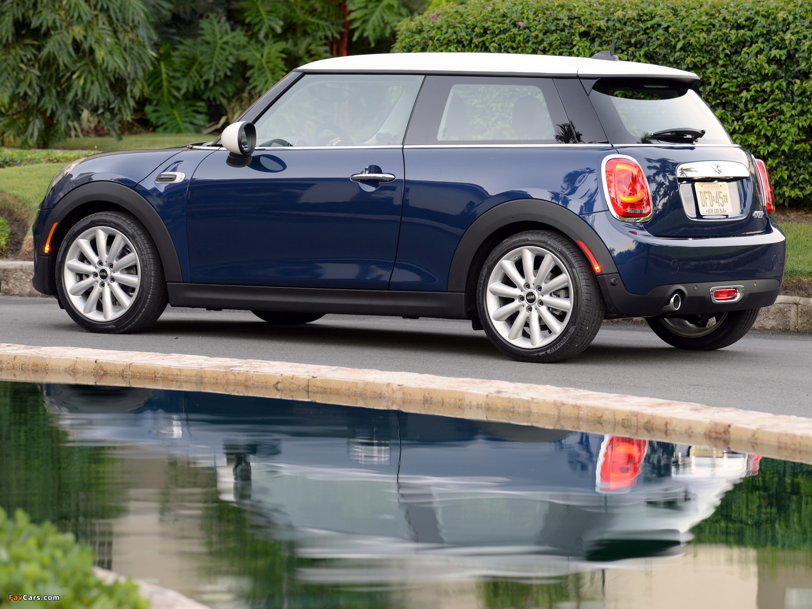 Mini Cooper US-spec (F56) 2014 photos (1600 x 1200)