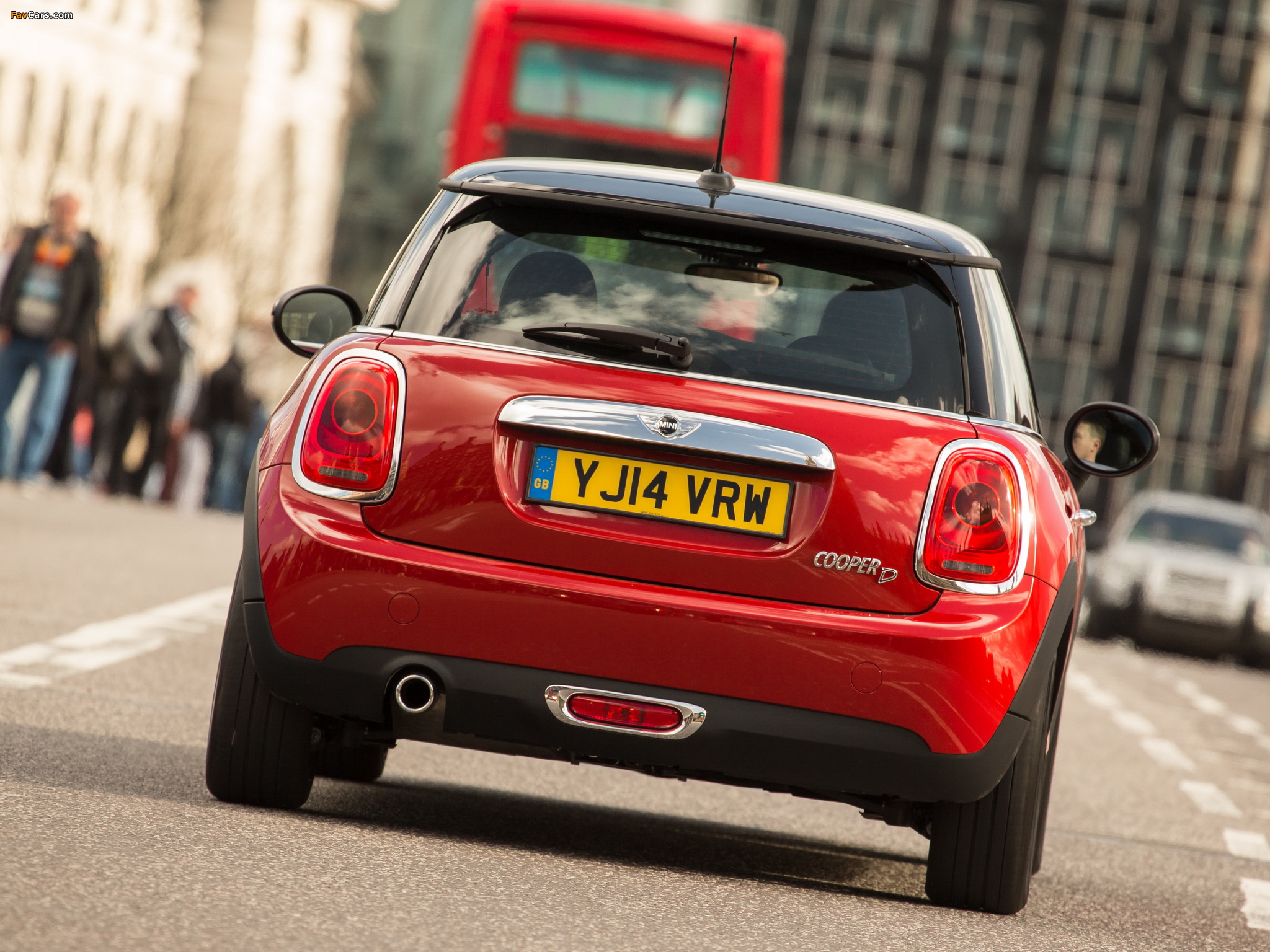 Mini Cooper D UK-spec (F56) 2014 photos (2048 x 1536)