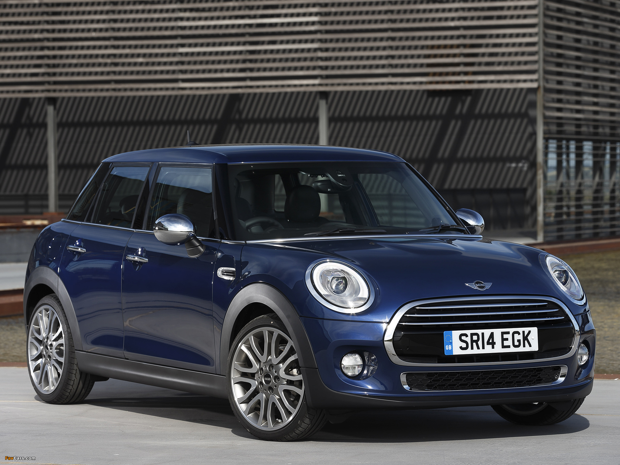 Mini Cooper D 5-door UK-spec 2014 pictures (2048 x 1536)