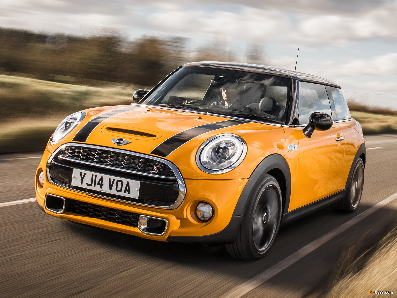 Mini Cooper S UK-spec (F56) 2014 pictures (1600 x 1200)