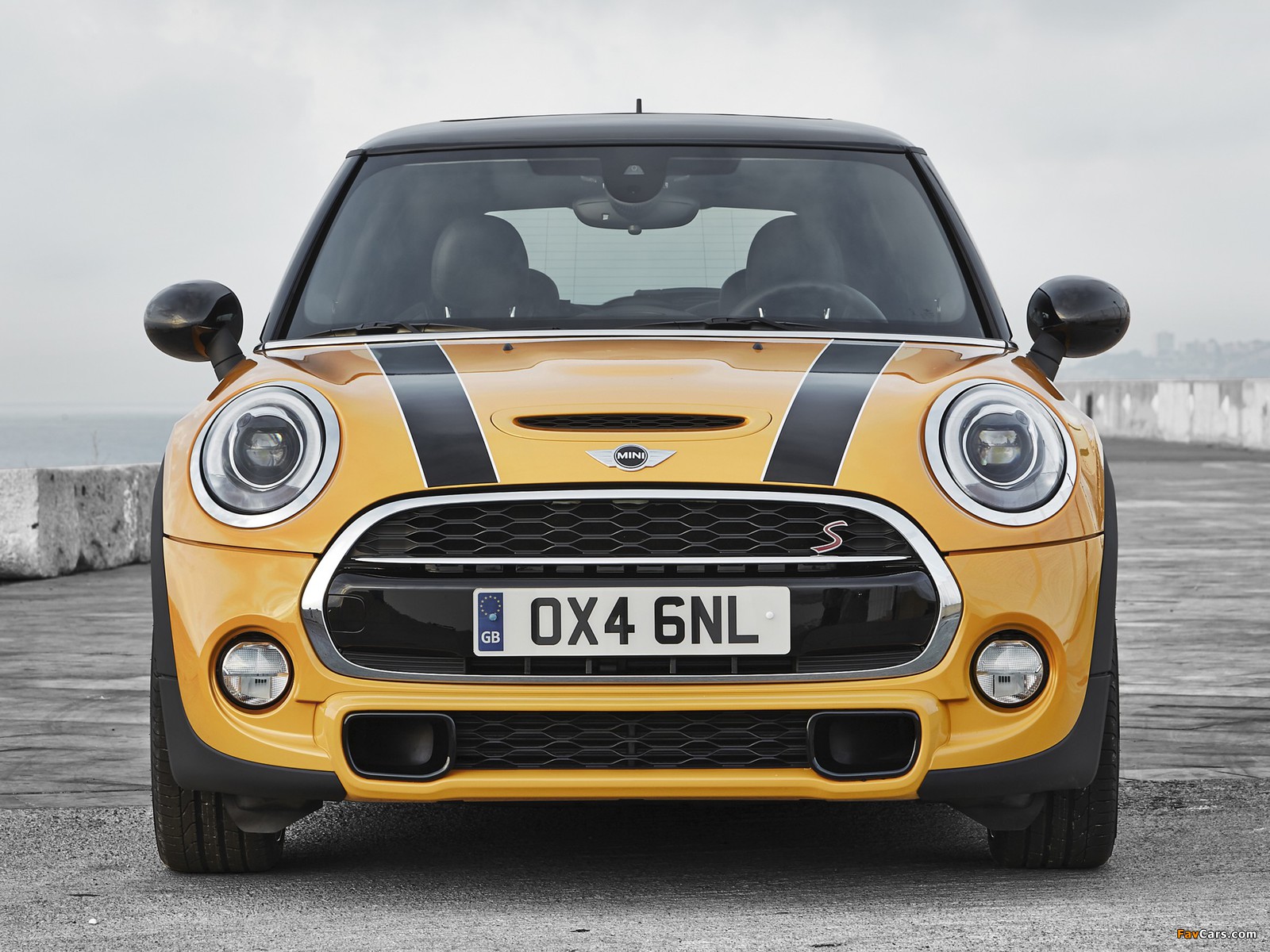 Mini Cooper S (F56) 2014 wallpapers (1600 x 1200)