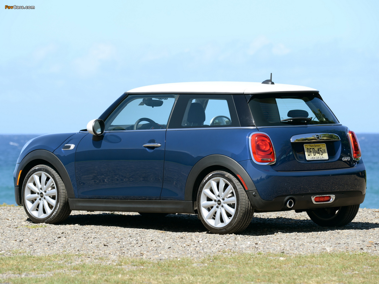 Mini Cooper US-spec (F56) 2014 wallpapers (1280 x 960)