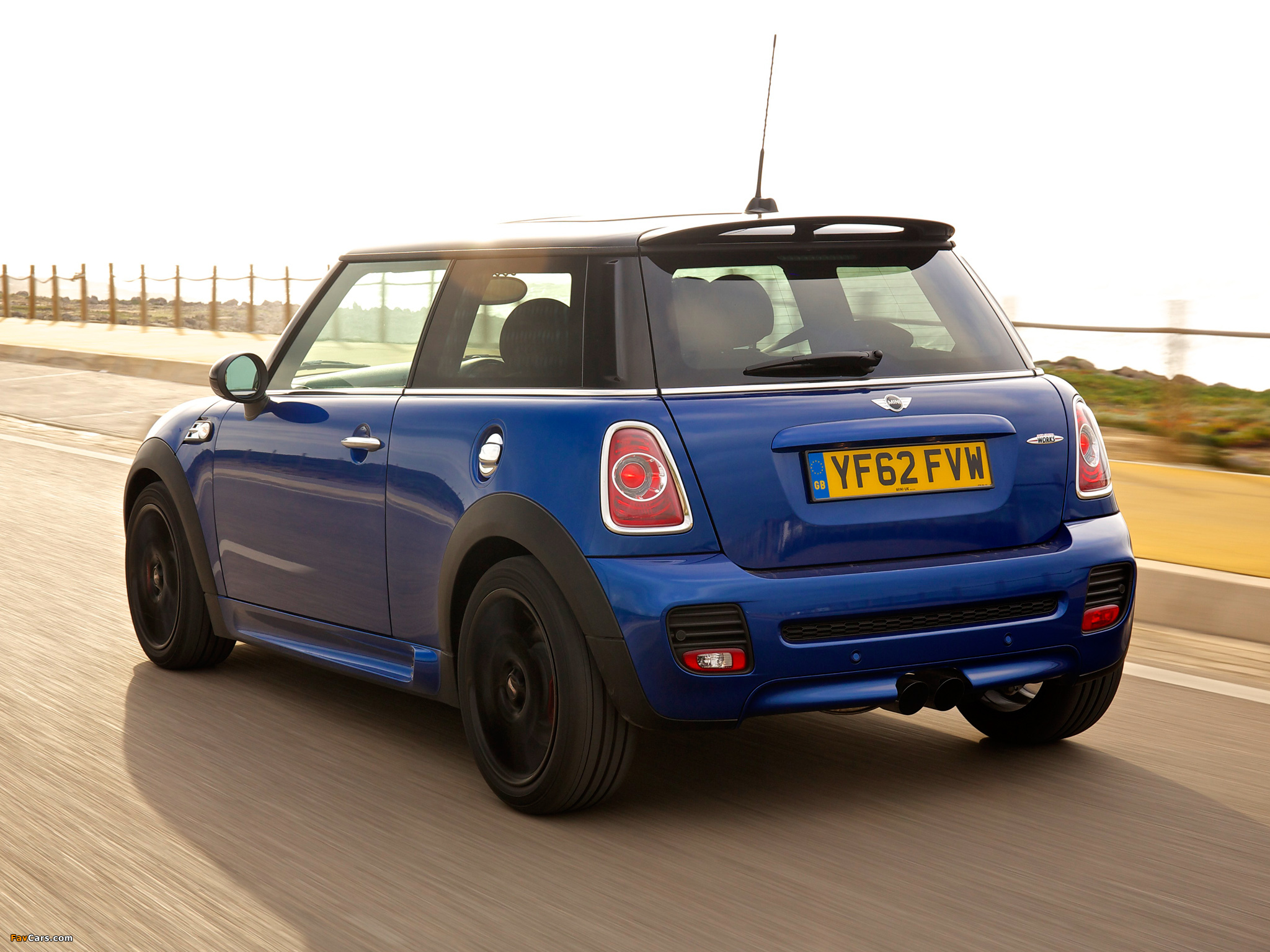 Photos of Mini John Cooper Works UK-spec (R56) 2010–14 (2048 x 1536)