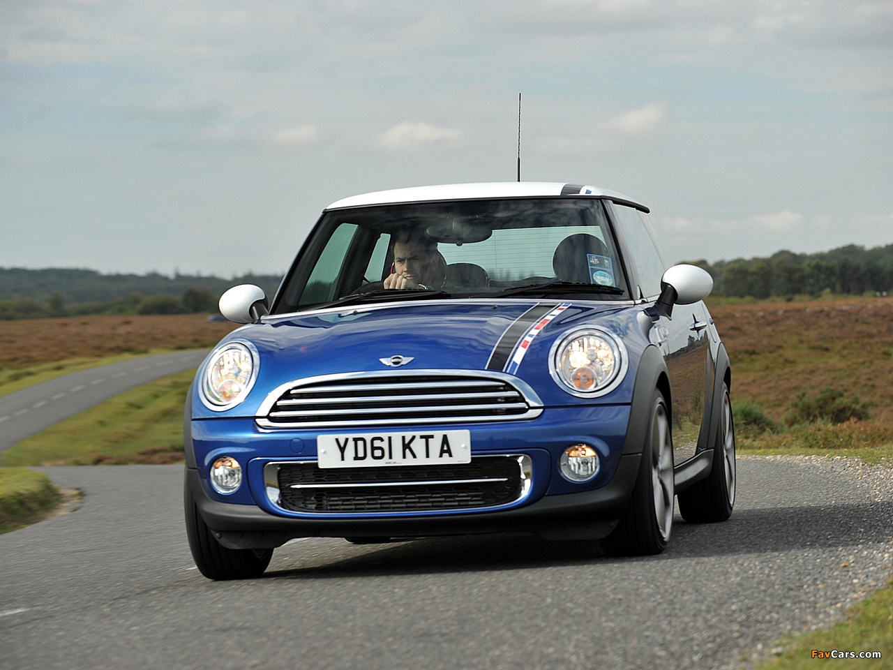 Photos of Mini Cooper London 2012 (R56) 2011–12 (1280 x 960)