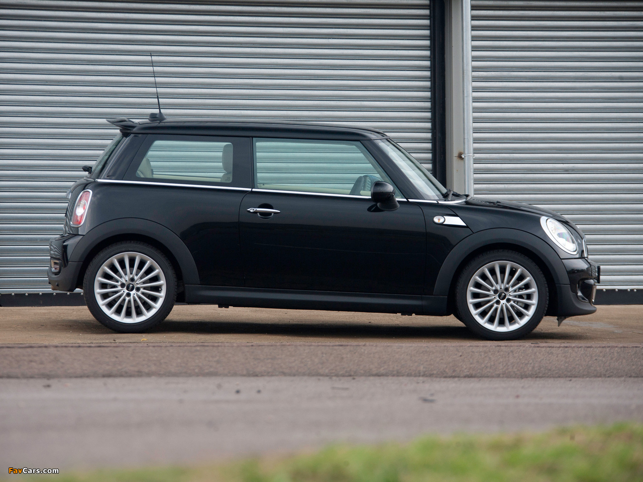 Photos of Mini Cooper S Inspired by Goodwood ZA-spec (R56) 2012 (1280 x 960)