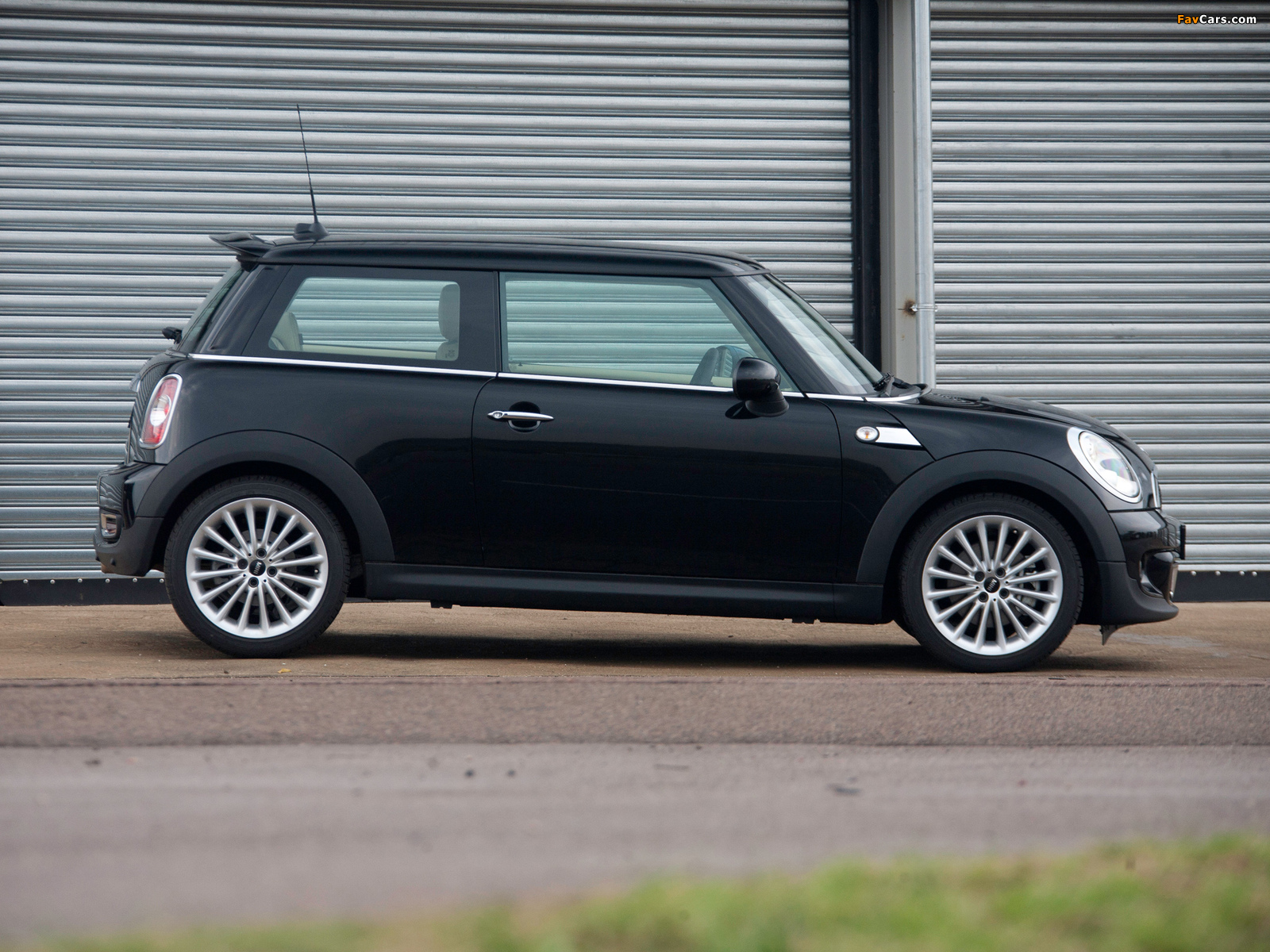 Photos of Mini Cooper S Inspired by Goodwood ZA-spec (R56) 2012 (1600 x 1200)