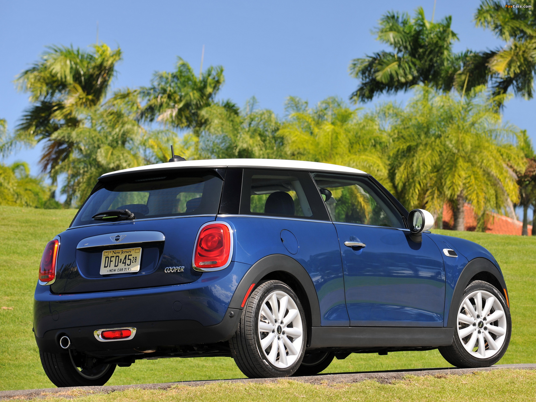 Photos of Mini Cooper US-spec (F56) 2014 (2048 x 1536)