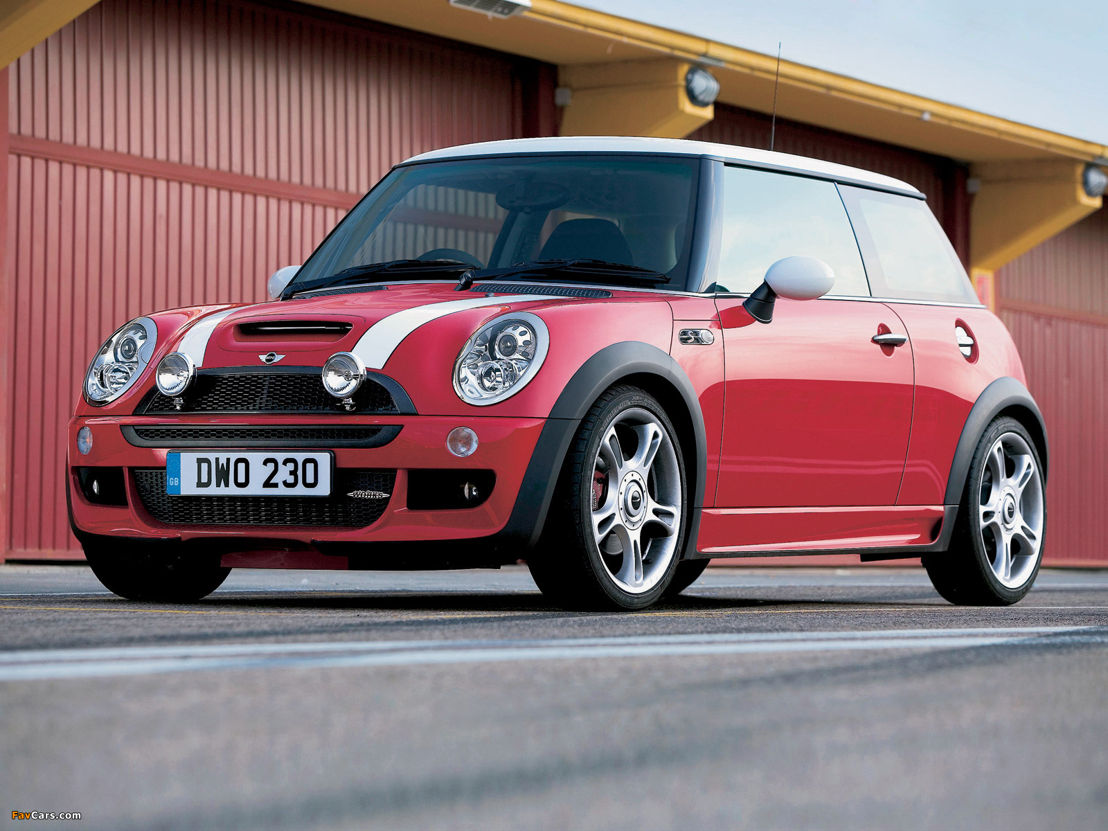 Pictures of Mini Cooper S John Cooper Works Tuning Kit (R53) 2004–06 (1600 x 1200)