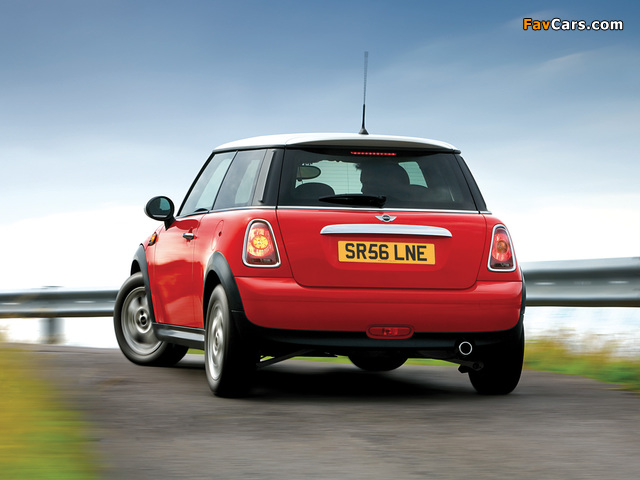 Pictures of Mini Cooper UK-spec (R56) 2006–10 (640 x 480)