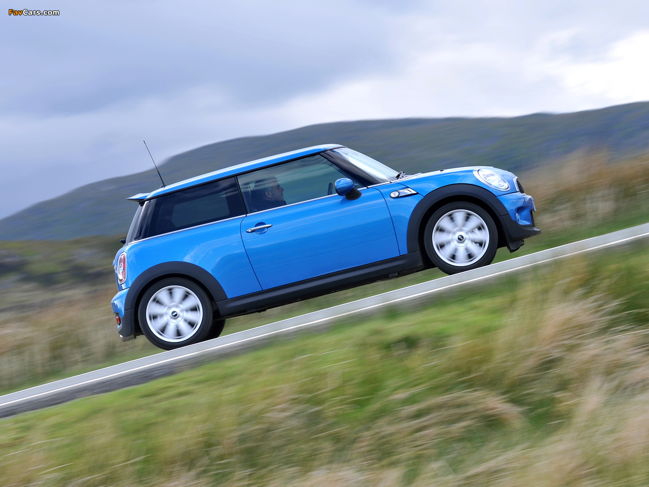 Pictures of Mini Cooper S UK-spec (R56) 2006–10 (1280 x 960)