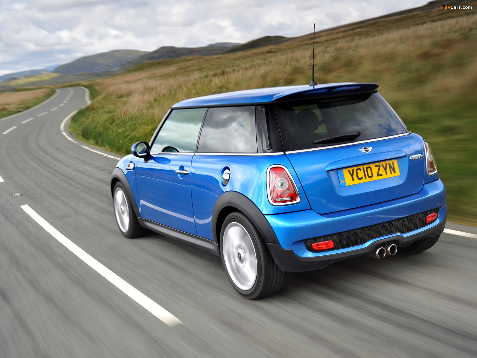 Pictures of Mini Cooper S UK-spec (R56) 2006–10 (1600 x 1200)