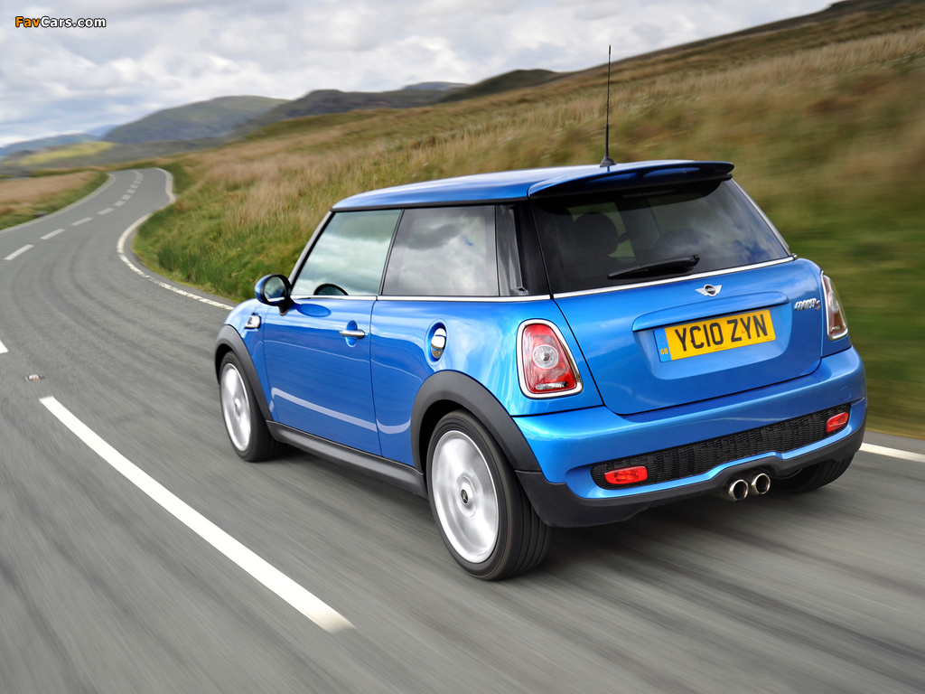 Pictures of Mini Cooper S UK-spec (R56) 2006–10 (1024 x 768)