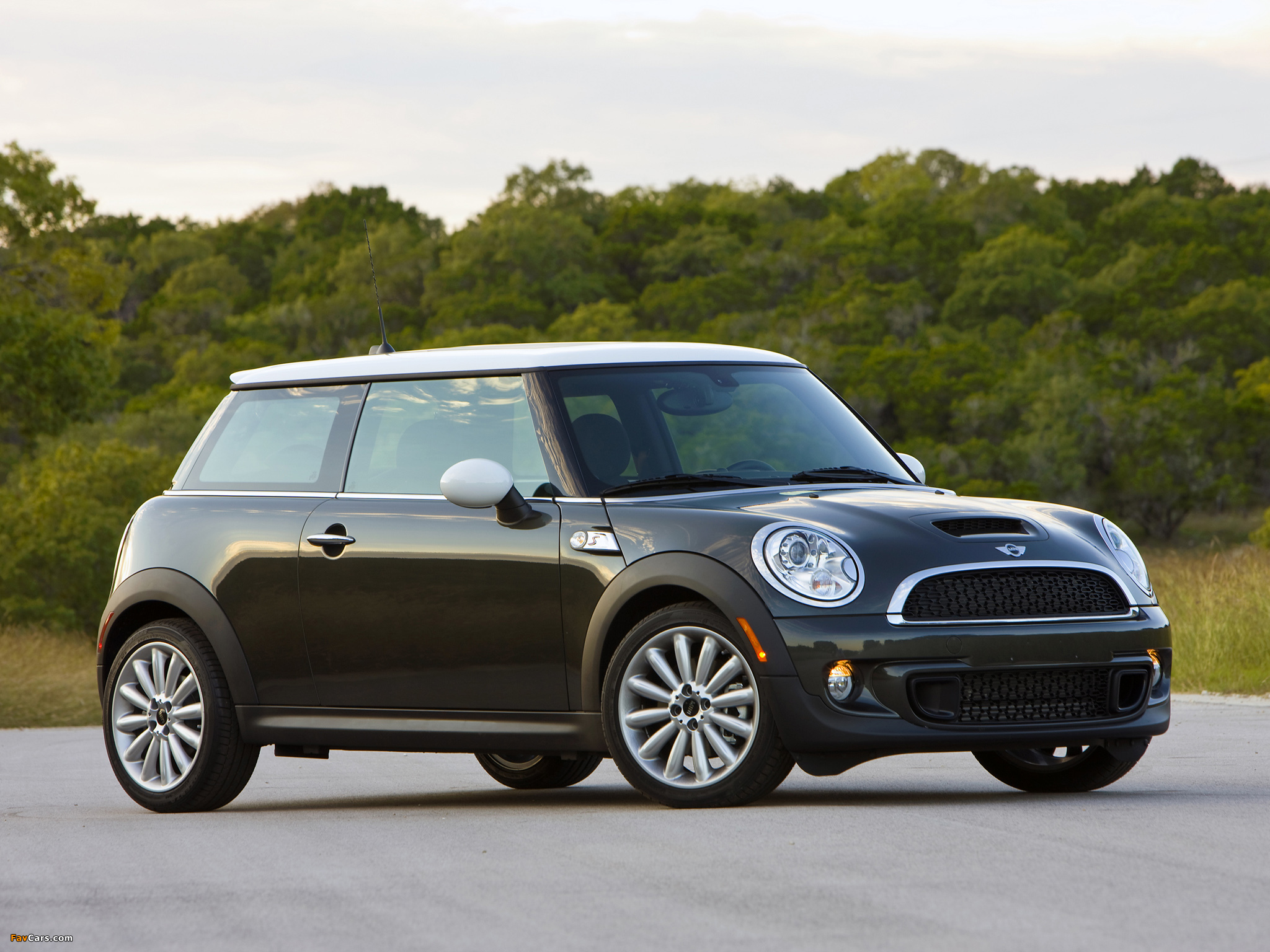 Pictures of Mini Cooper S US-spec (R56) 2010–14 (2048 x 1536)