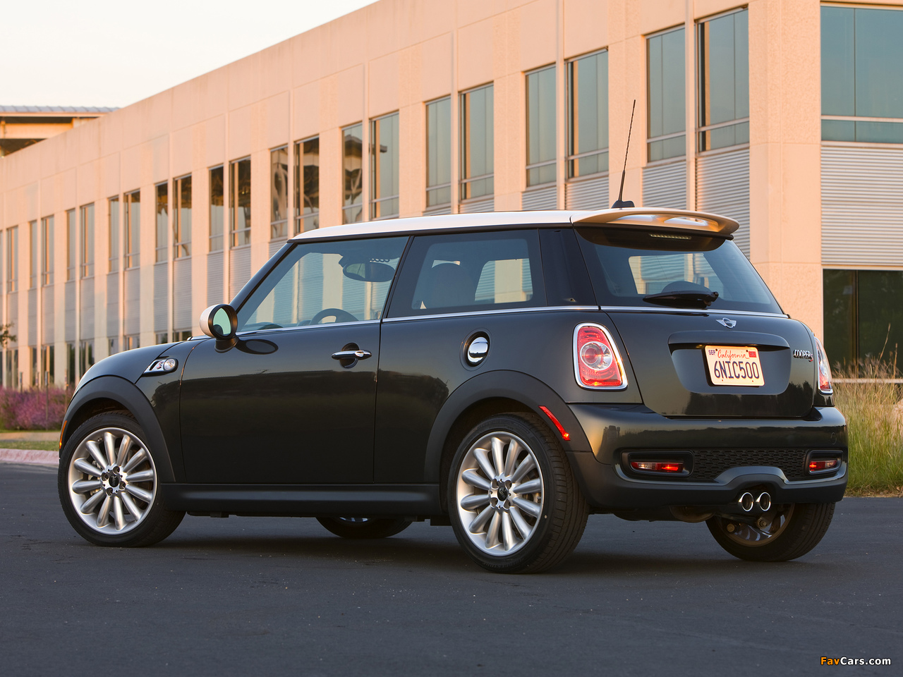 Pictures of Mini Cooper S US-spec (R56) 2010–14 (1280 x 960)