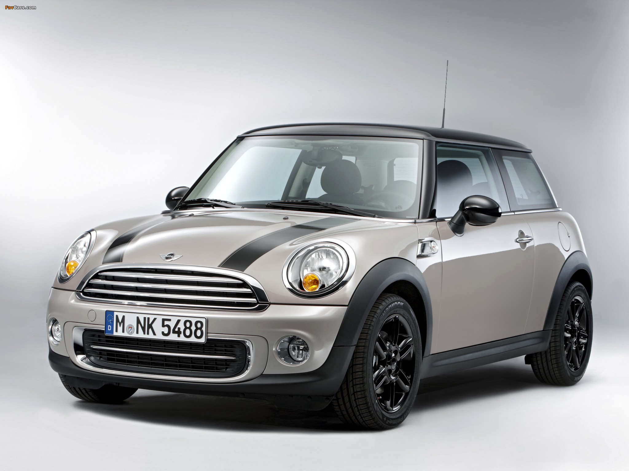 Pictures of Mini Cooper Baker Street (R56) 2012–14 (2048 x 1536)