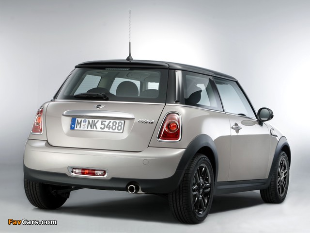 Pictures of Mini Cooper Baker Street (R56) 2012–14 (640 x 480)