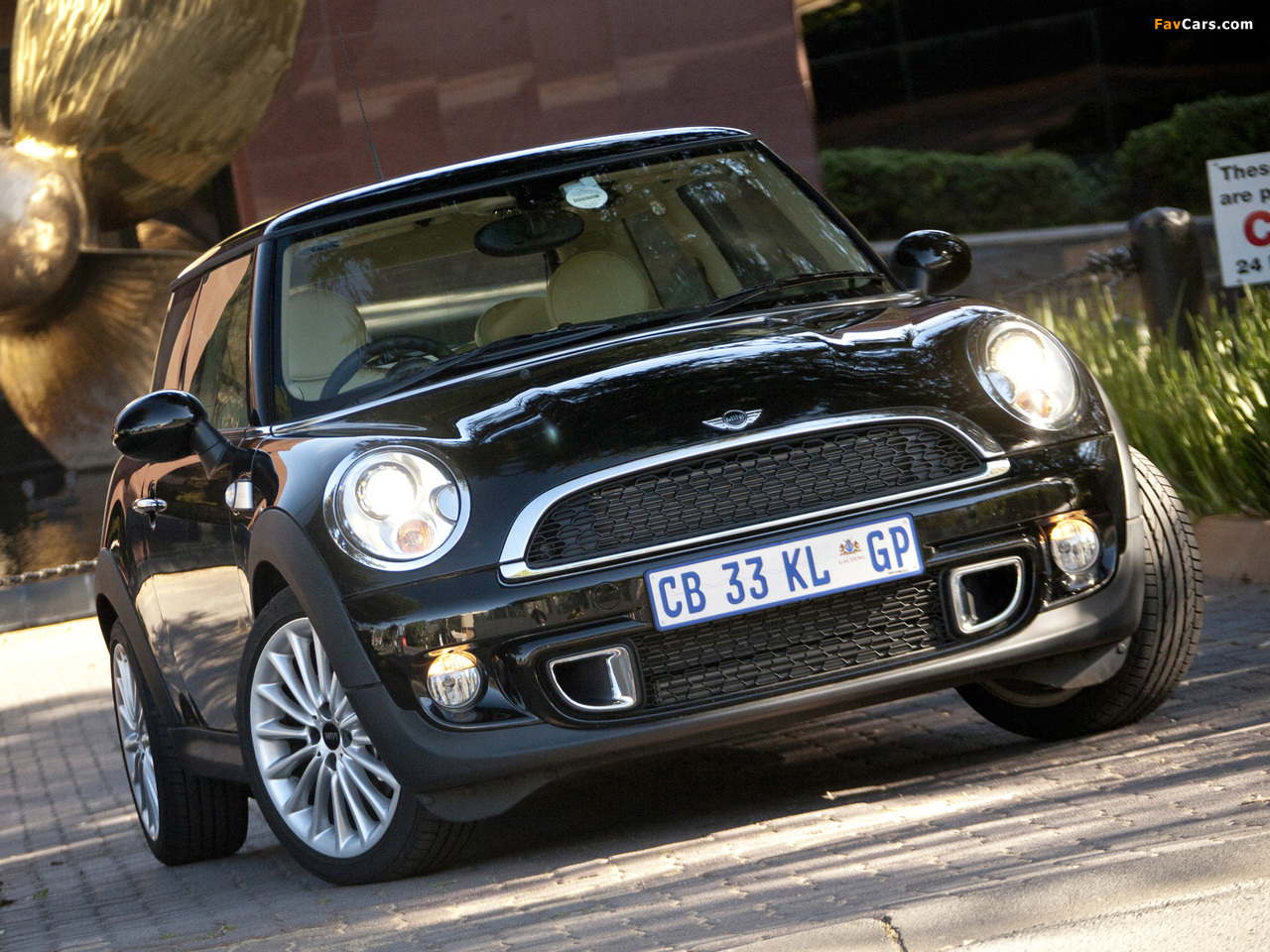 Pictures of Mini Cooper S Inspired by Goodwood ZA-spec (R56) 2012 (1280 x 960)